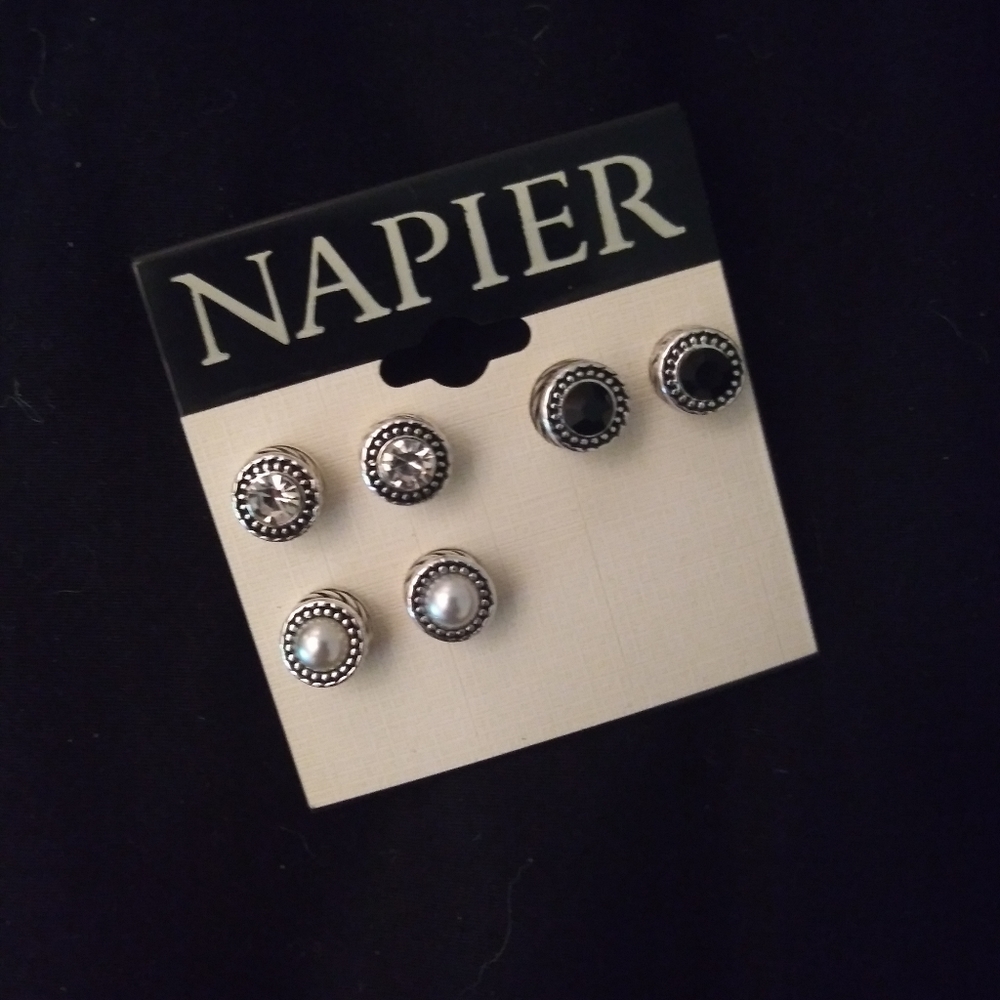 CUTE earrings (never worn)
